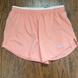 Nike Tempo Lux shorts